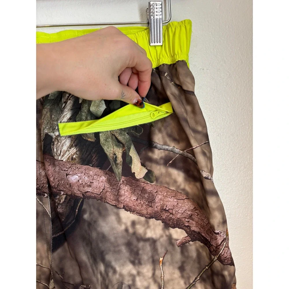 Mossy Oak Mens Camo Swim Trunks Neon Yellow Break-Up Country Small‎